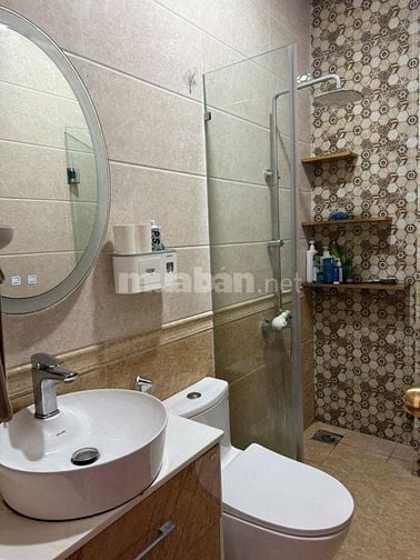 Mặt tiền đường nhánh khu Lê Văn Quới dt63m2 đúc 6 tầng 8pn,Q.Bình Tân