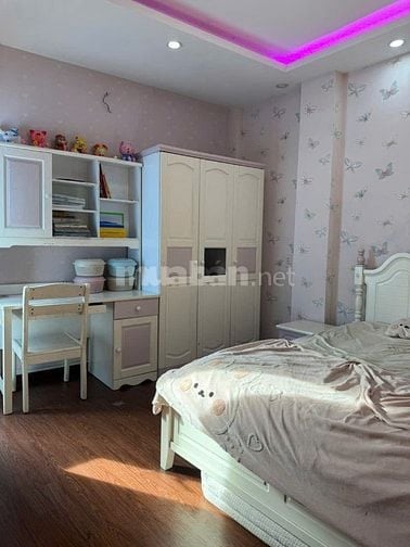 Mặt tiền đường nhánh khu Lê Văn Quới dt63m2 đúc 6 tầng 8pn,Q.Bình Tân