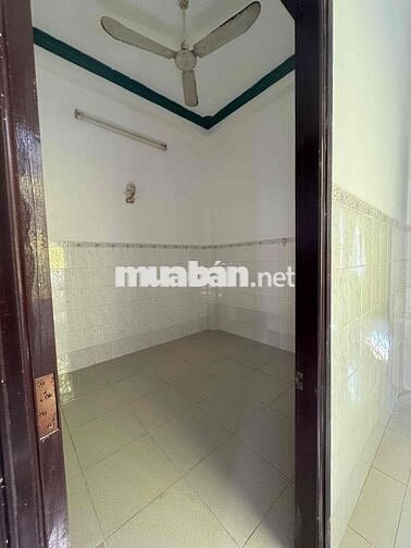 cho thuê nhà 2 mặt tiền gần Chợ Hiệp Thành, trường Trung cấp Kinh tế