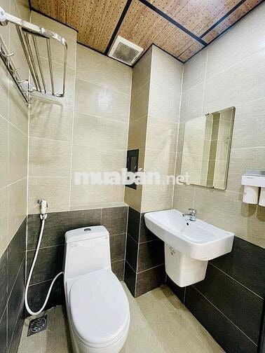 Căn Hộ Ban Công Thoáng Mát Ngay CV Gia Định