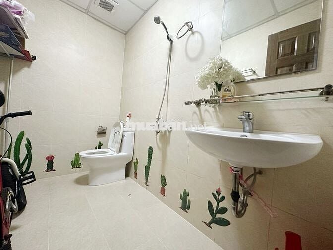 Bán nhanh chung cư VP5 Linh Đàm, 60m2, 2 ngủ, 2WC, giá tốt