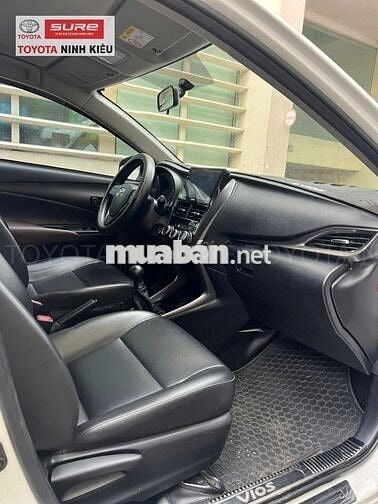 Toyota Vios 1.5E MT 2023 màu trắng số sàn