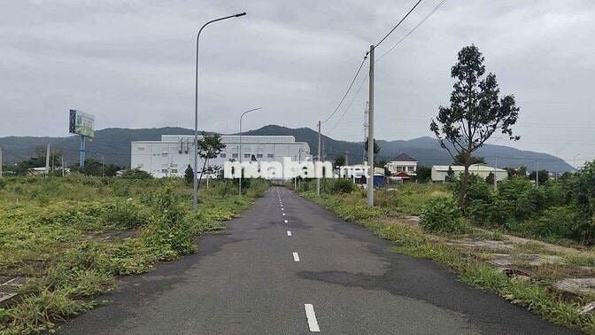 TRUNG TÂM PHƯƠNG KIM RINH- BRVT - LÔ ĐẤT ĐẸP 108MV PHUN THỔ CỨ