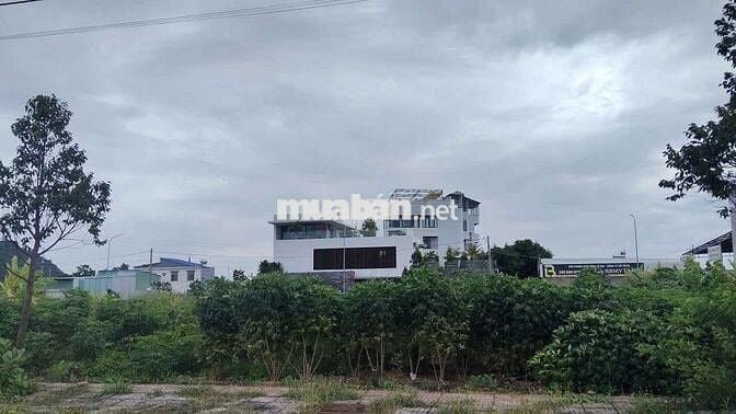 TRUNG TÂM PHƯƠNG KIM RINH- BRVT - LÔ ĐẤT ĐẸP 108MV PHUN THỔ CỨ