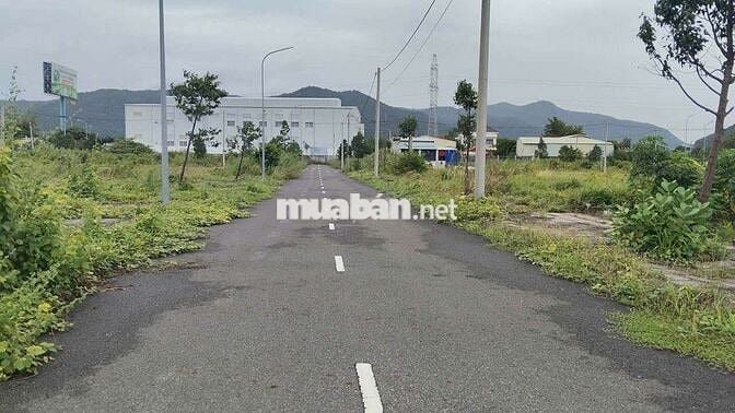 TRUNG TÂM PHƯƠNG KIM RINH- BRVT - LÔ ĐẤT ĐẸP 108MV PHUN THỔ CỨ