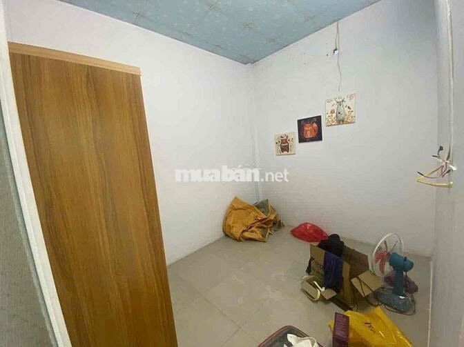 cho thuê nhà sạch sẽ giá rẻ có 1 số nội thất ấp 1 vlb nhà sạch sẽ