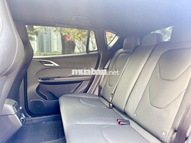 VinFast VFe34 2022 - Màu đỏ - 4v9km