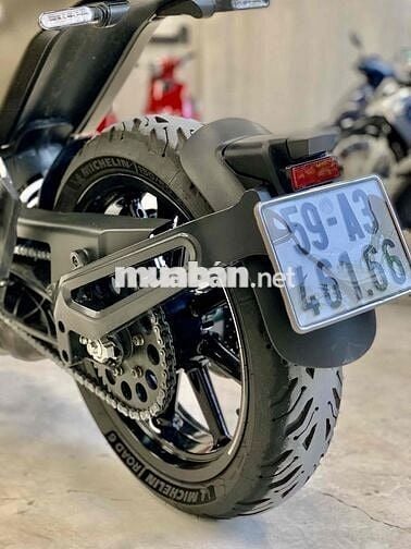 Husqvarna 401 2023 chính chủ BSTP xe đẹp chuẩn zin