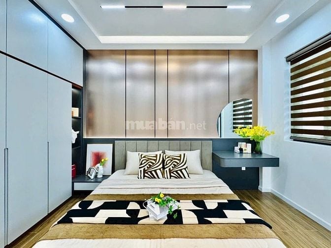 Bán nhà riêng 2tỷ350triệu 43m2 Phạm Văn Đồng P.11 Bình Thạnh 