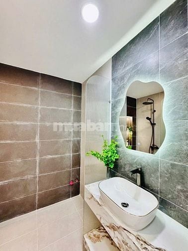 Bán nhà riêng 2tỷ350triệu 43m2 Phạm Văn Đồng P.11 Bình Thạnh 