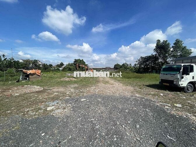 Đất thổ cư 92m2 mặt tiền đường Quận 12