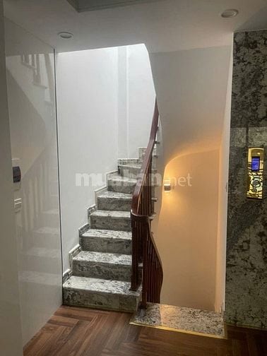 Bán nhà ngõ 204 đường Trung Hòa- Cầu Giấy, 6 tầng thang máy, lô góc