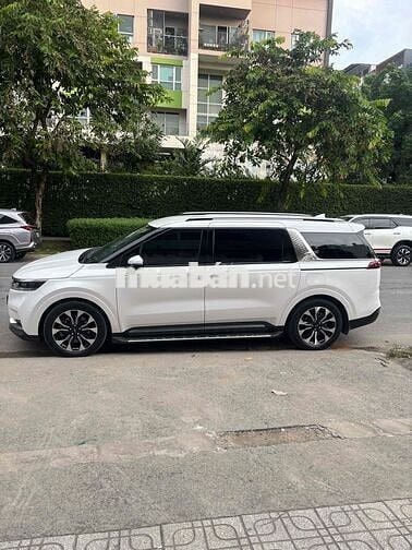 Dư dùng nên cần bán chiếc carnival 1chủ