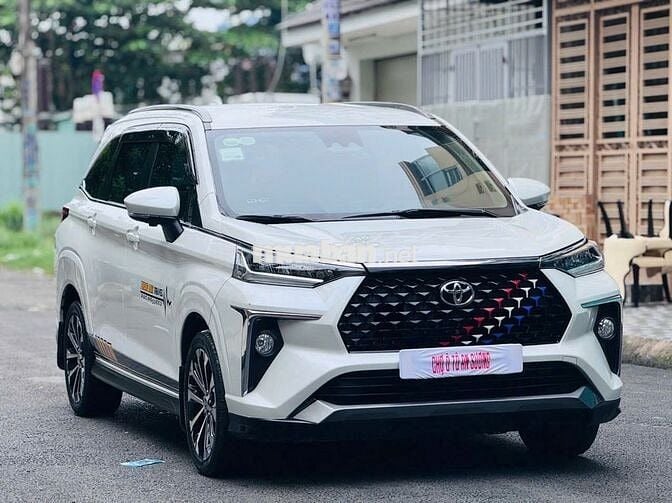 Toyota Veloz Cross 2024 mới tinh