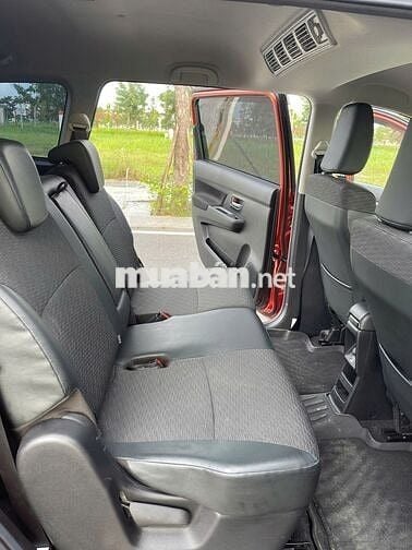 Suzuki XL 7 2024 Hybrid full hãng như mới 10000 km