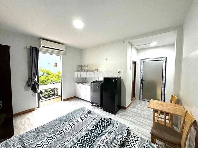 🔥CĂN HỘ DỊCH VỤ BAN CÔNG FULL NỘi THẤT GẦN ÂU CƠ, Q10, KHU TRUNG TÂM