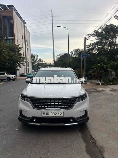 Dư dùng nên cần bán chiếc carnival 1chủ