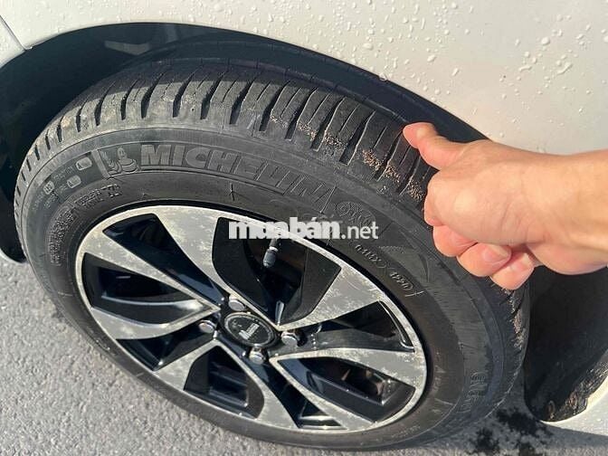 xe 1 chủ từ mới đẹp 4 vỏ mới đăng kiểm dài