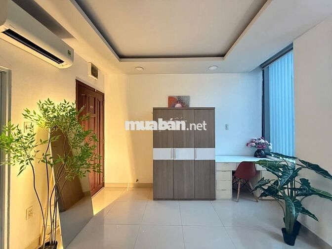 Căn Hộ Thoáng Mát Ngay Chân Cầu Nguyễn Văn Cừ Q1
