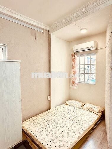 Studio Ban Công sạch đẹp cho thuê ngay Đại Học Sài Gòn Q1