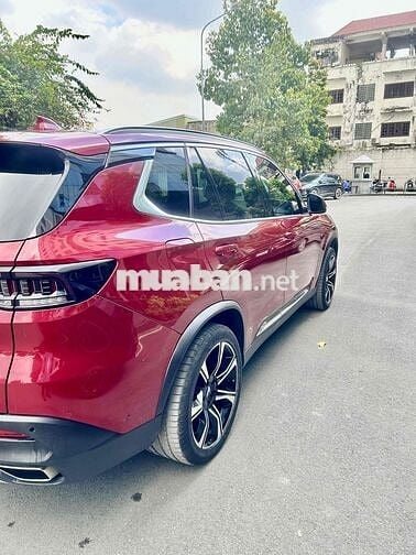 vinfast lux sa2.0 năm 2019 màu đỏ, đã qua sử dụng