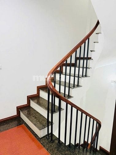 🏡 NHÀ ĐẸP NGỌC THỤY – GẦN CHỢ & TRƯỜNG QUỐC TẾ VIỆT PHÁP 