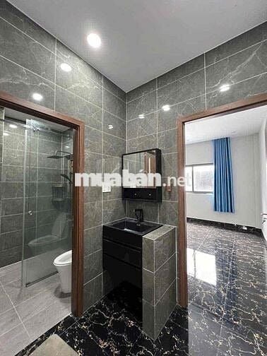 cho thuê nhà đẹp 3tấm5 -tên lửa -chỉ 20triệu