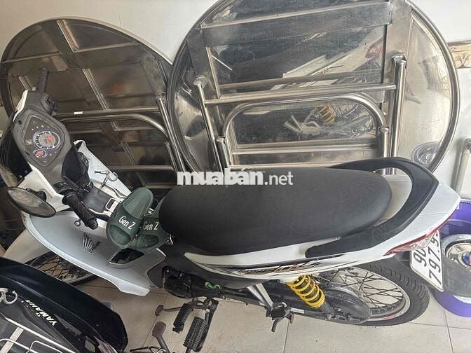 Xe số Honda Wave RSX màu trắng