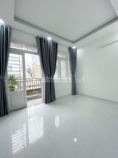 14. Bán nhà đẹp đường 26/3 cách Aoen 500m 3 tầng 40m2 giá 4,75 tỷ TL