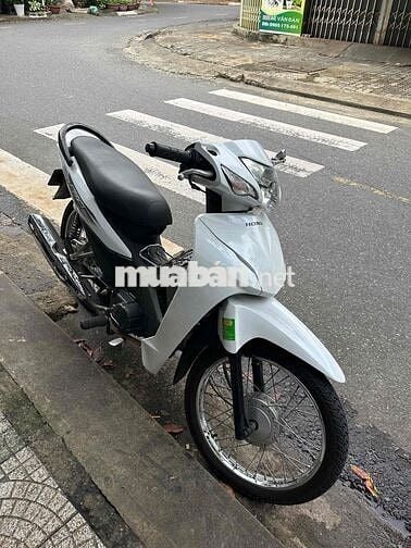 Cần ra đi con vợ