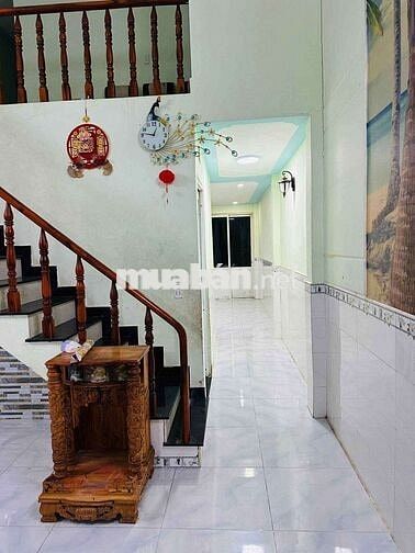 Cho thuê nhà 100m2 sân đậu oto. Chỉ 8tr tháng 3pn 2wc