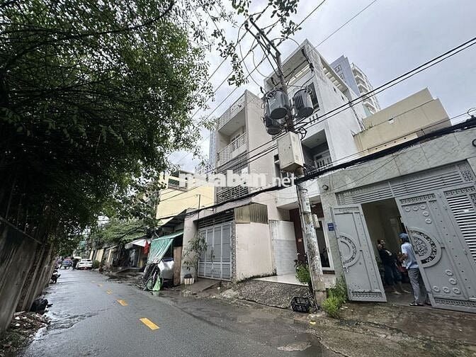 Chính chủ cần bán Mặt tiền kinh doanh 100tr/m . 120m 7pn tiện làm CHDV