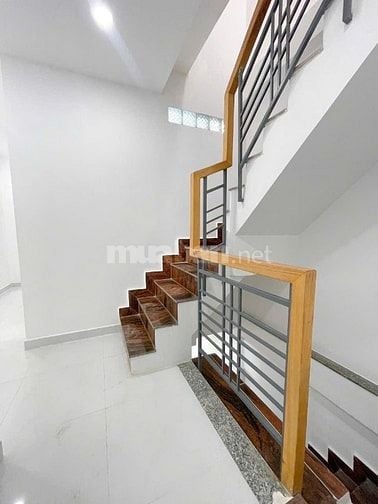 14. Bán nhà đẹp đường 26/3 cách Aoen 500m 3 tầng 40m2 giá 4,75 tỷ TL