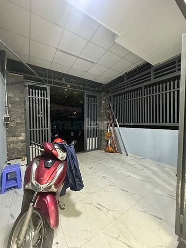 Nhà chính chủ.. Nhà 3 Tầng, HXH 4x16m, 4 Pn, Giá 4,84 Tỷ.