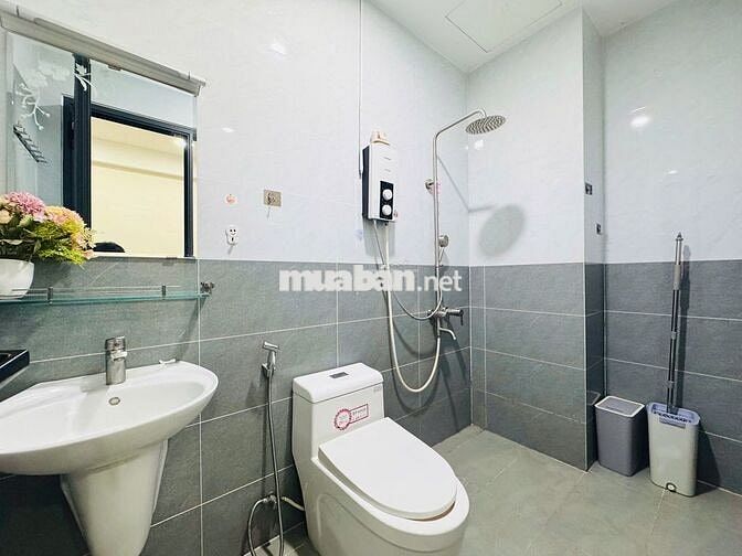 CĂN HỘ BAN CÔNG - CAO CẤP FULL NT - GẦN SÂN BAY - NGÃ NĂM GÒ VẤP