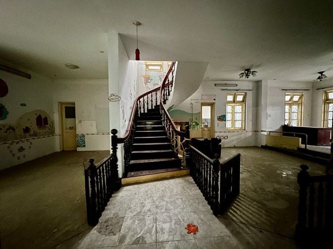 cho thuê biệt thự sân vườn 40/ Nguyễn Văn Đậu, phường 5,  Phú Nhuận