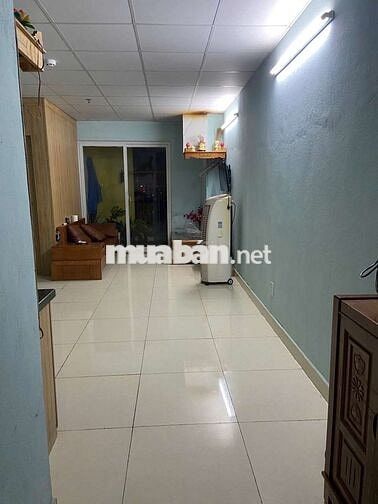 Cần bán căn 2 phòng ngủ chung cư âu cơ hòa khánh