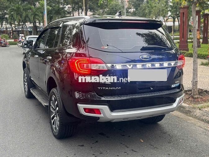Ford Everest Titanium 2.0L 4x2 AT 2022 - 29000 km