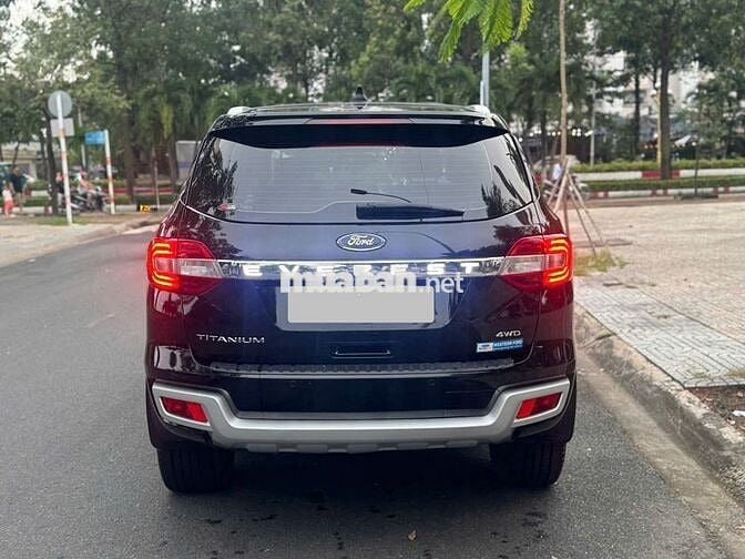 Ford Everest Titanium 2.0L 4x2 AT 2022 - 29000 km