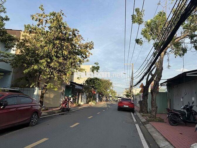 Đất ngang 5m, ngay mặt tiền Đ.Linh Đông, HXH 50m ra mặt tiền Linh Đông