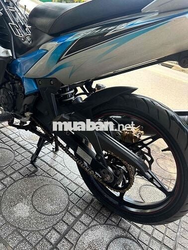 ex 135 xe đẹp máy zin êm ( có bán trả góp)