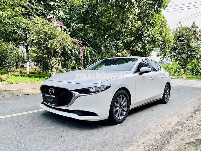 Mazda 3 2022 1.5L Deluxe - 33000 km