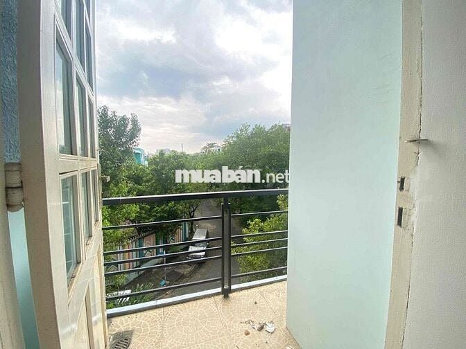 Khai Trương Toà Nhà Studio Ban Công Cửa Sổ To Ngay Tân Quy Đông Quận 7