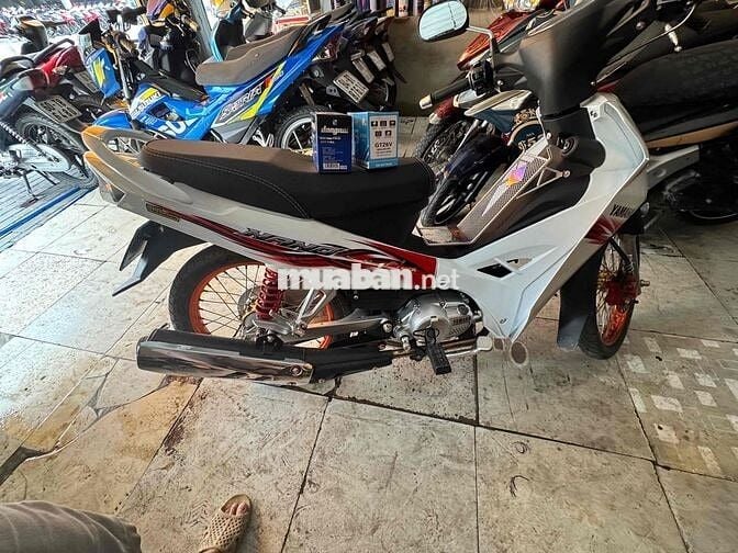 sirus lên kiểng keng