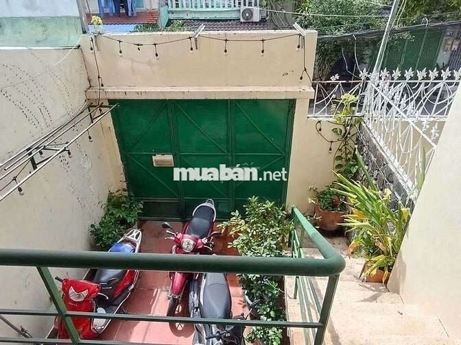 Nhà cho thuê full nội thất, mặt tiền đường xe hơi Q10