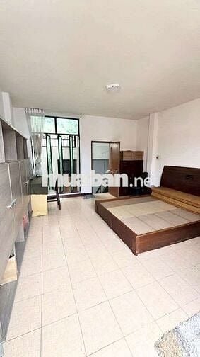 Nhà cho thuê full nội thất, mặt tiền đường xe hơi Q10