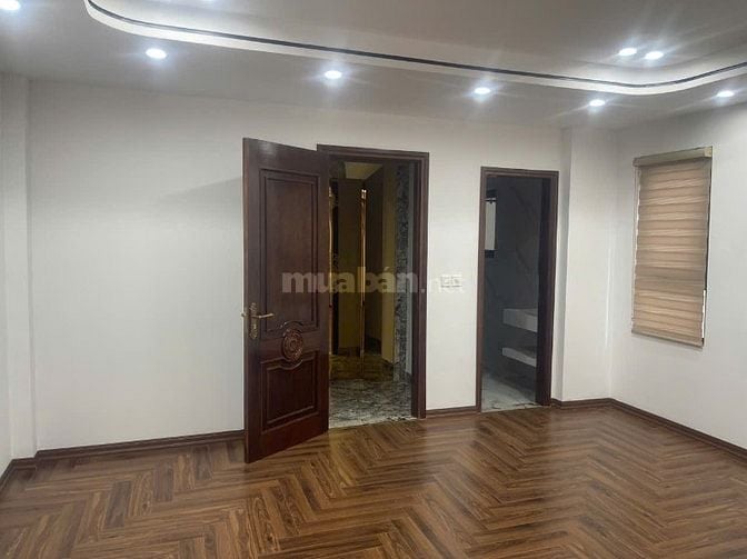 Bán nhà ngõ 204 đường Trung Hòa- Cầu Giấy, 6 tầng thang máy, lô góc