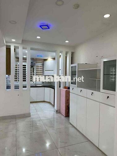 cần bán căn amber full nội thất