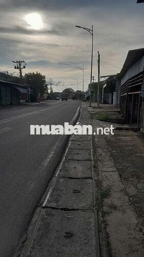 Bán kho xưởng 374,9 m2 - Cách bến xe Tây Ninh 1Km