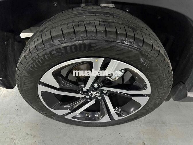 Toyota Yaris Cross 2025 mới 99%